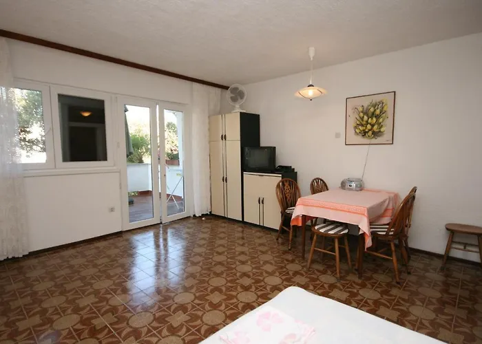 Apartments By The Sea Mandre, Pag - 6515 Apartment *